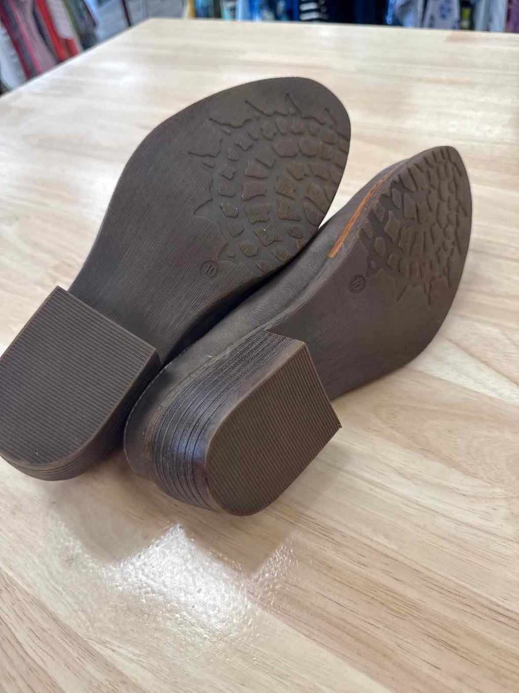 American Rag Size 10 Brown New Mules