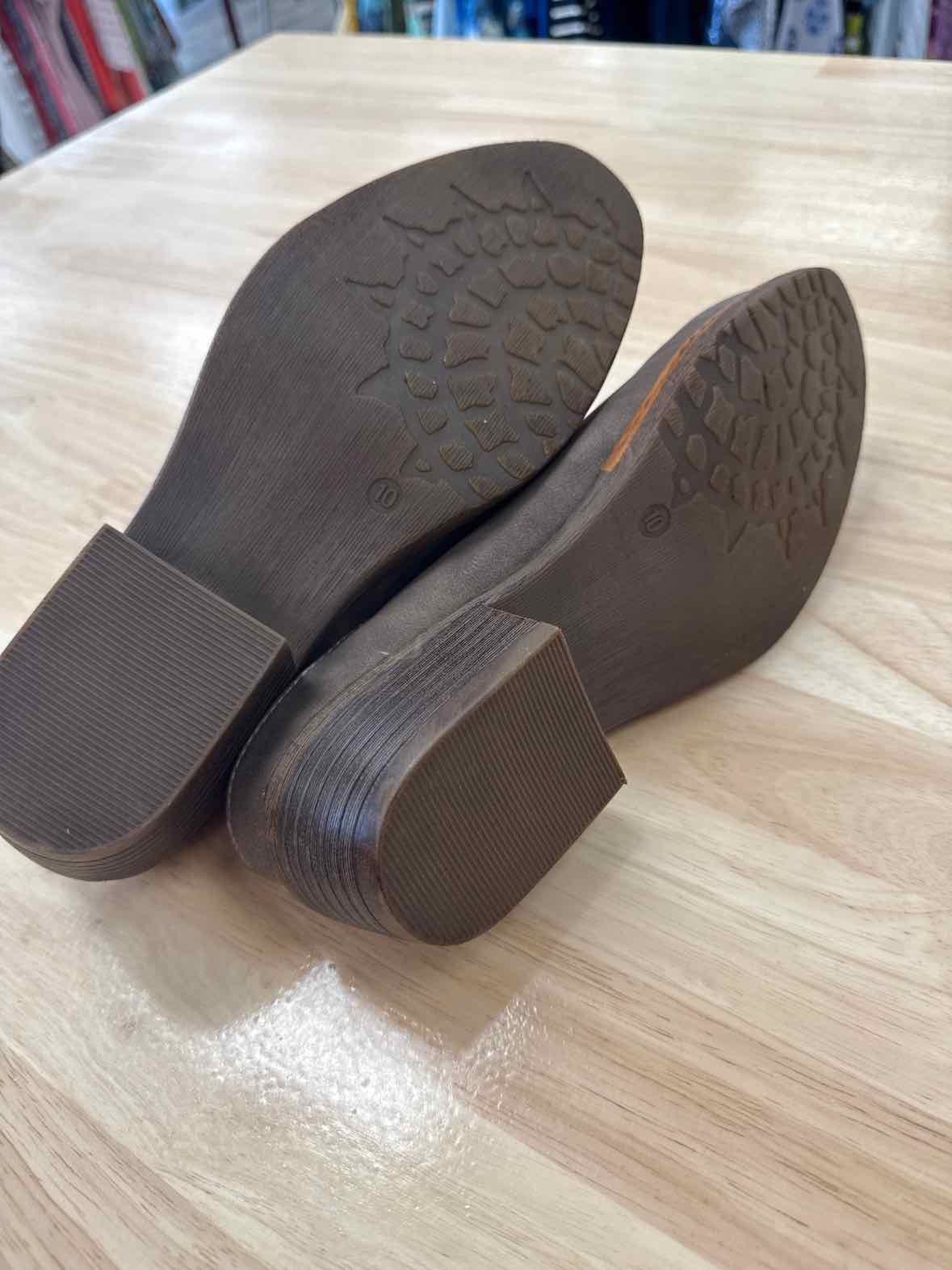 American Rag Size 10 Brown New Mules