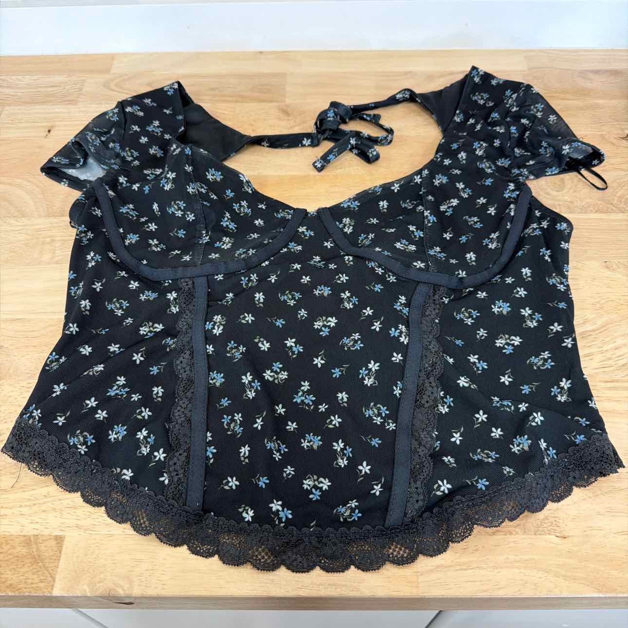 hippie rose Size XL Corset Short-Sleeve Mesh Top - Black Ditsy
