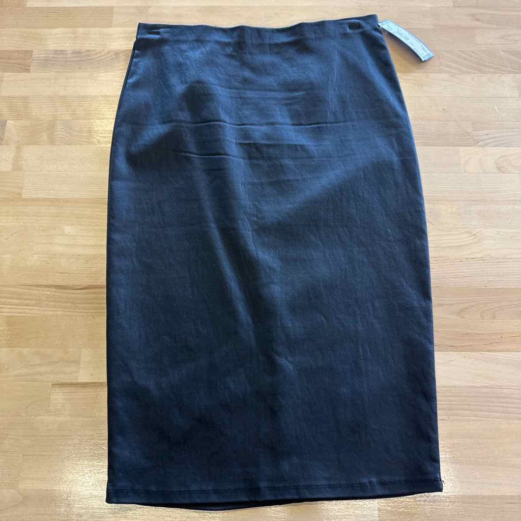 Iris Size M Black Skirt