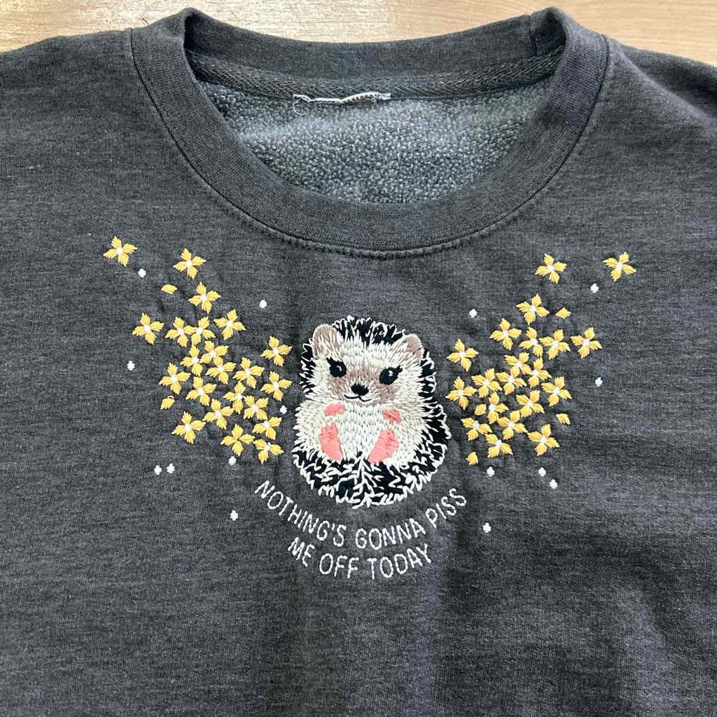 Size XL Gray Sweatshirt