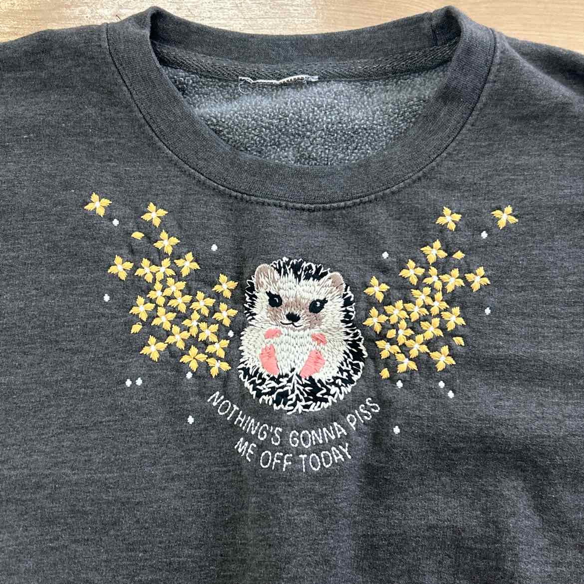 Size XL Gray Sweatshirt