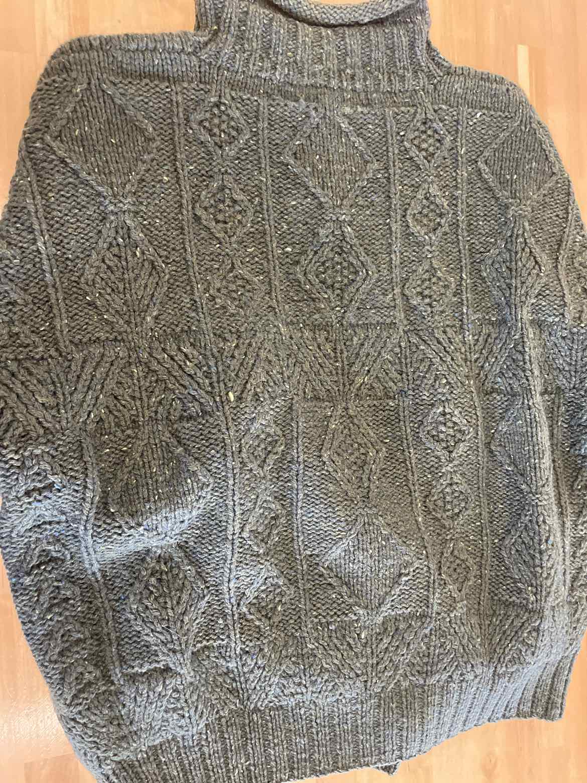 Alexander Jordan Size XL Green MENS Sweater