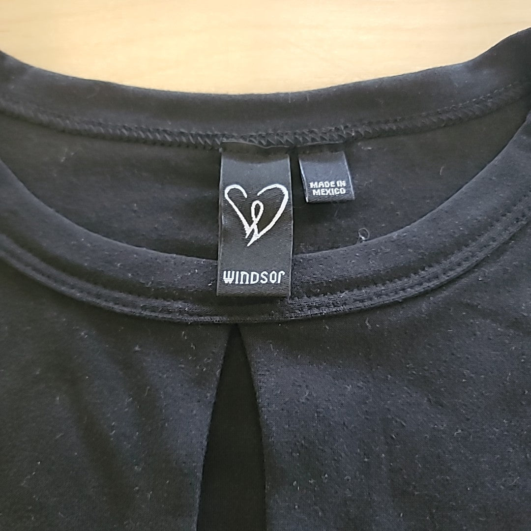 Windsor Size S Black Shirt
