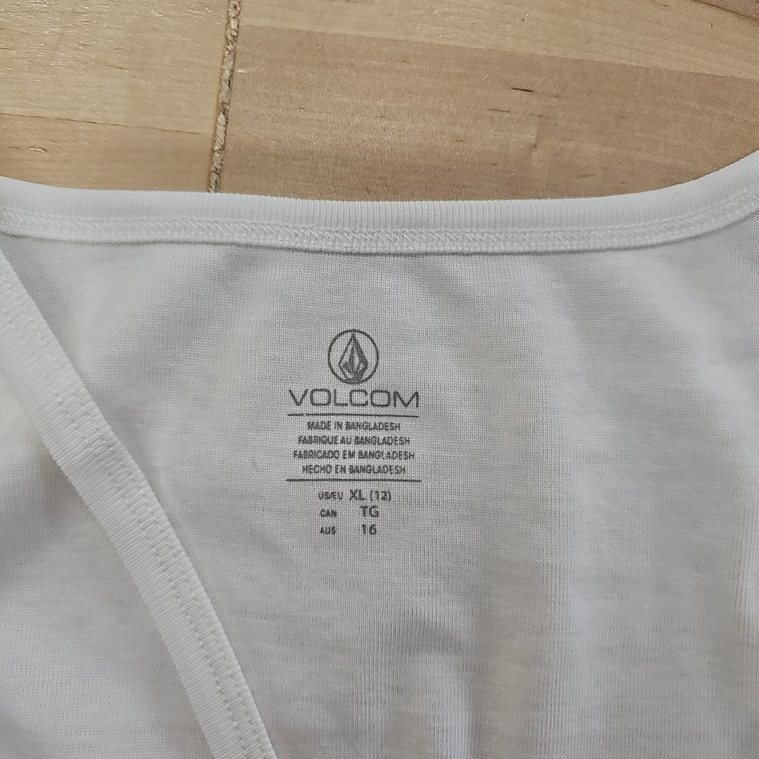 Volcom Size XL Cream New Tank