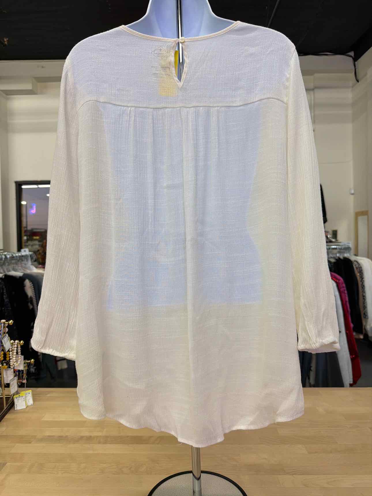 St John's Bay Size XL White Blouse