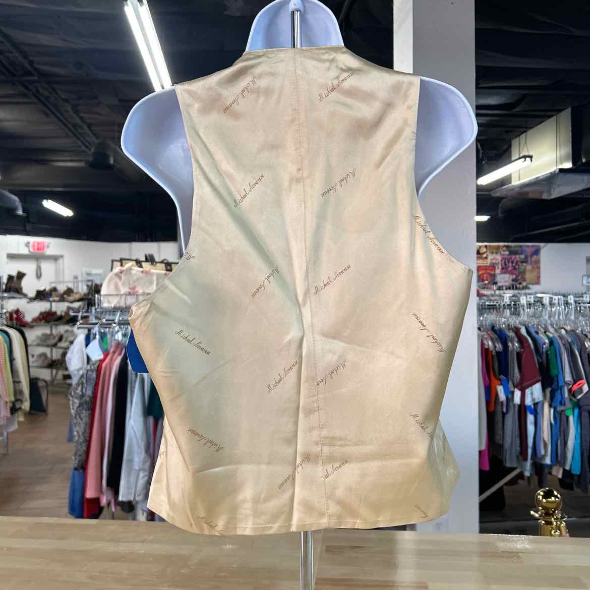 Michael Novarese Size M Tan New Vest