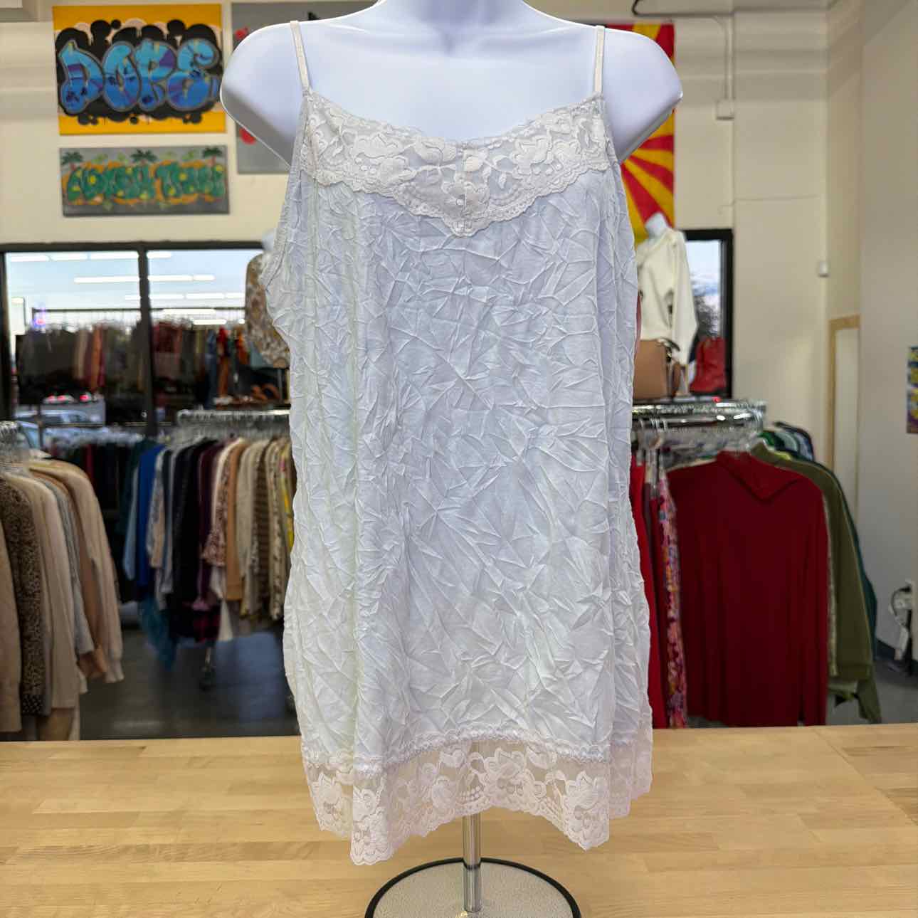 Maurices Size XXL White Used Tank