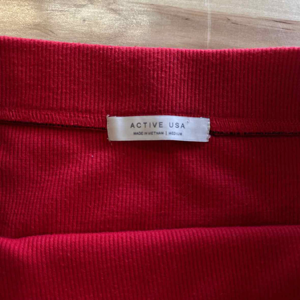 Active USA Size M Red Skirt