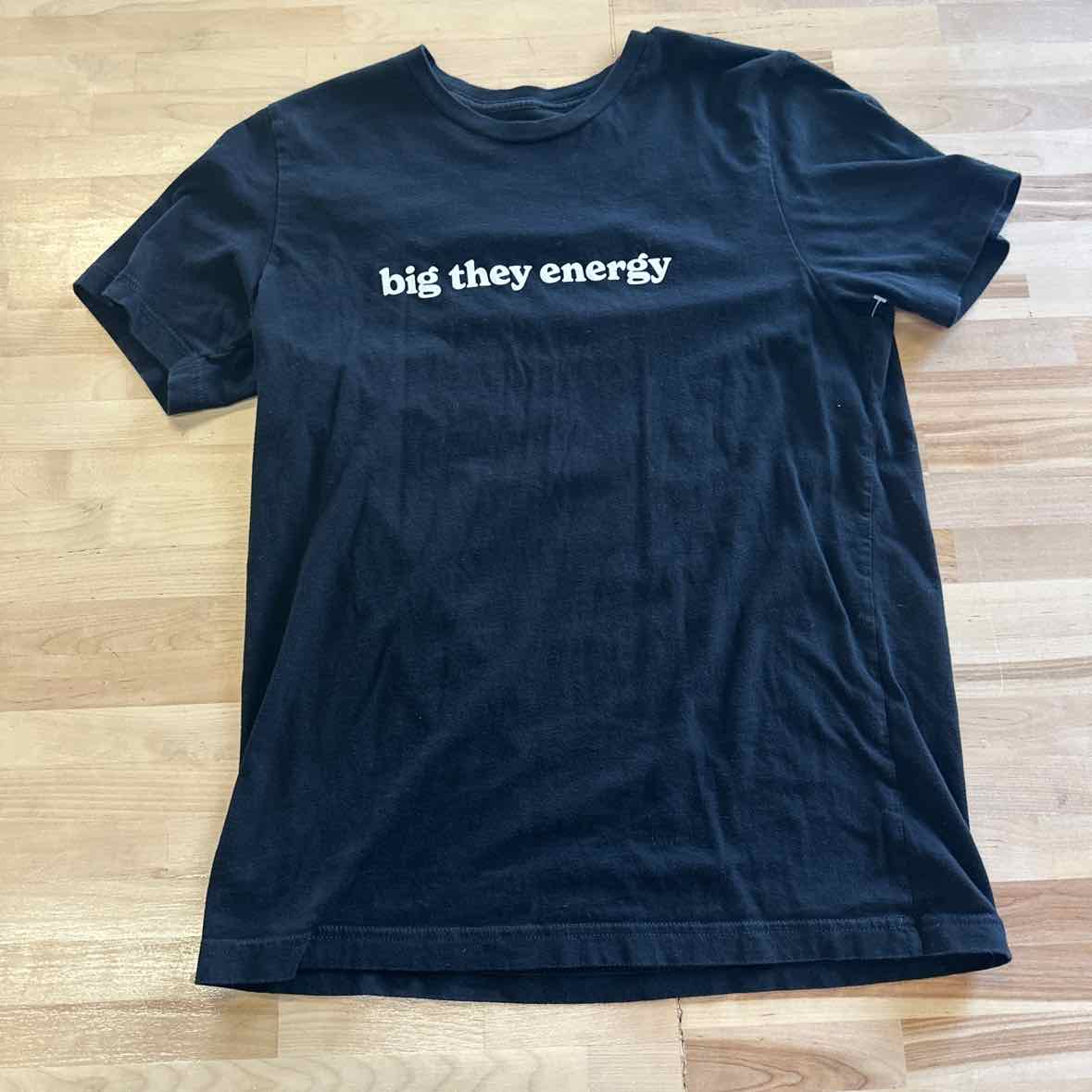 Basic Editions Size M Black T-shirt