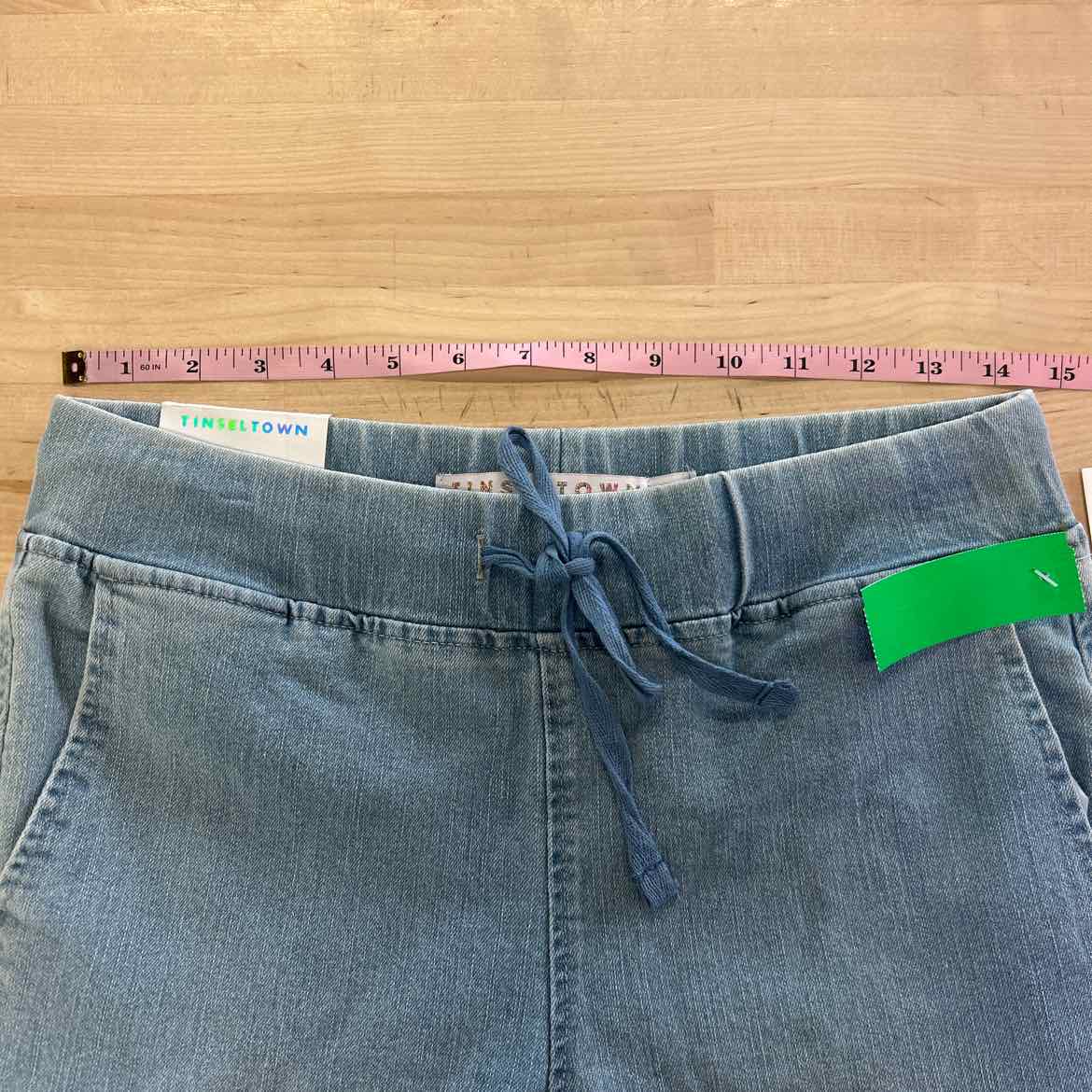 Tinseltown Juniors' High Rise Sporty Utility Jogger Pants - Light Wash - XS