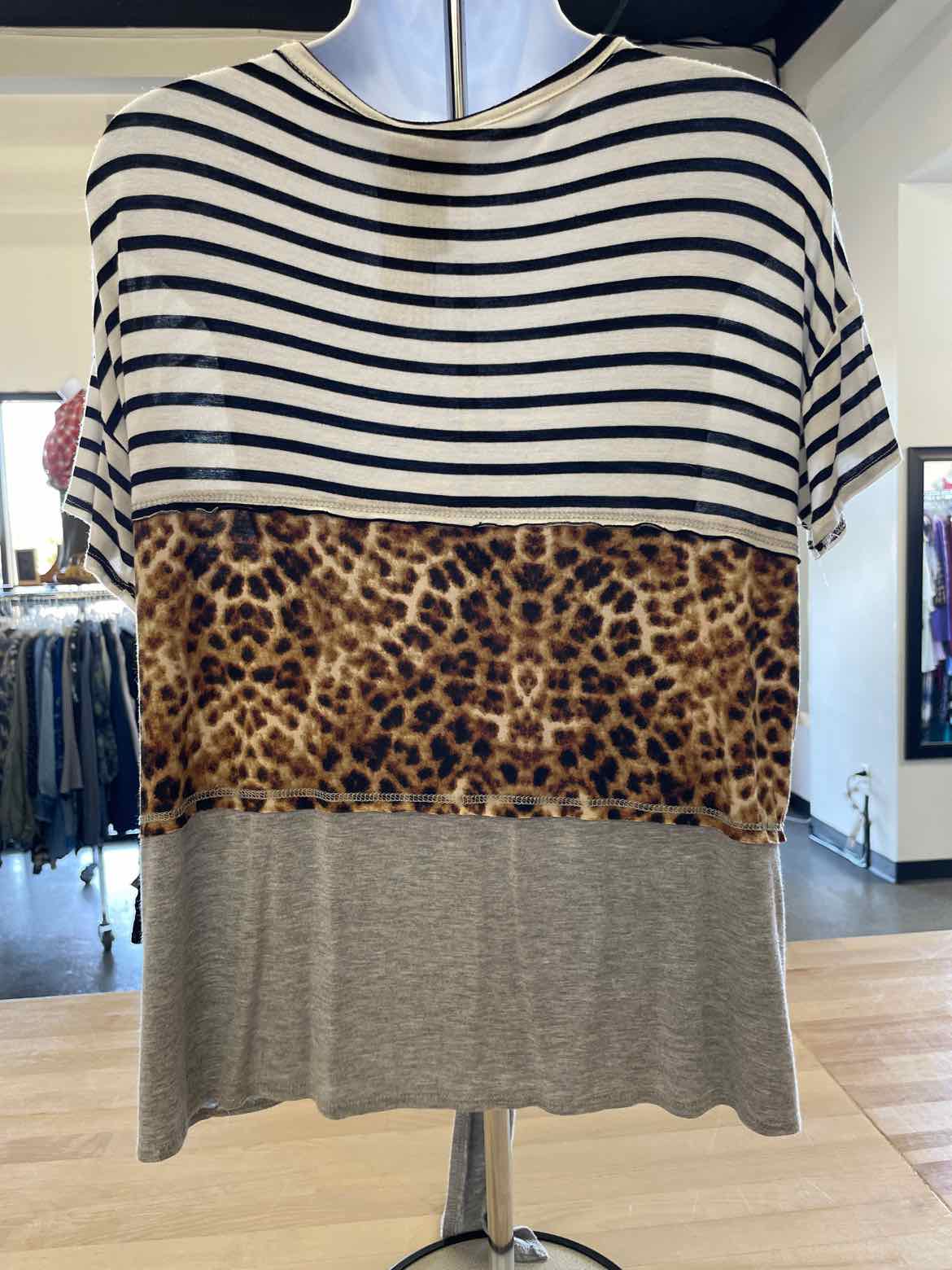 Daytrip Size S Multi-Color T-shirt