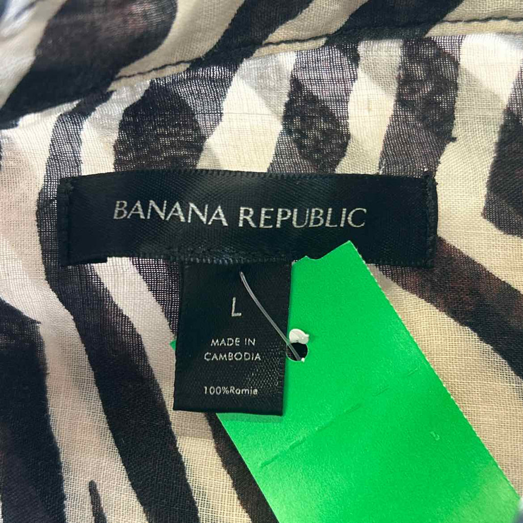 Banana Republic Size L Tan Preloved Button Down SS