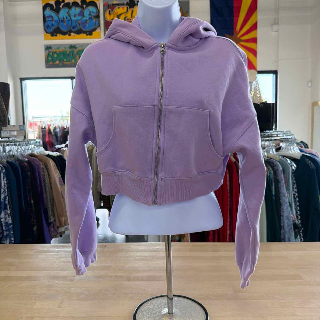 Divided Size M Lavender Preloved Sweater