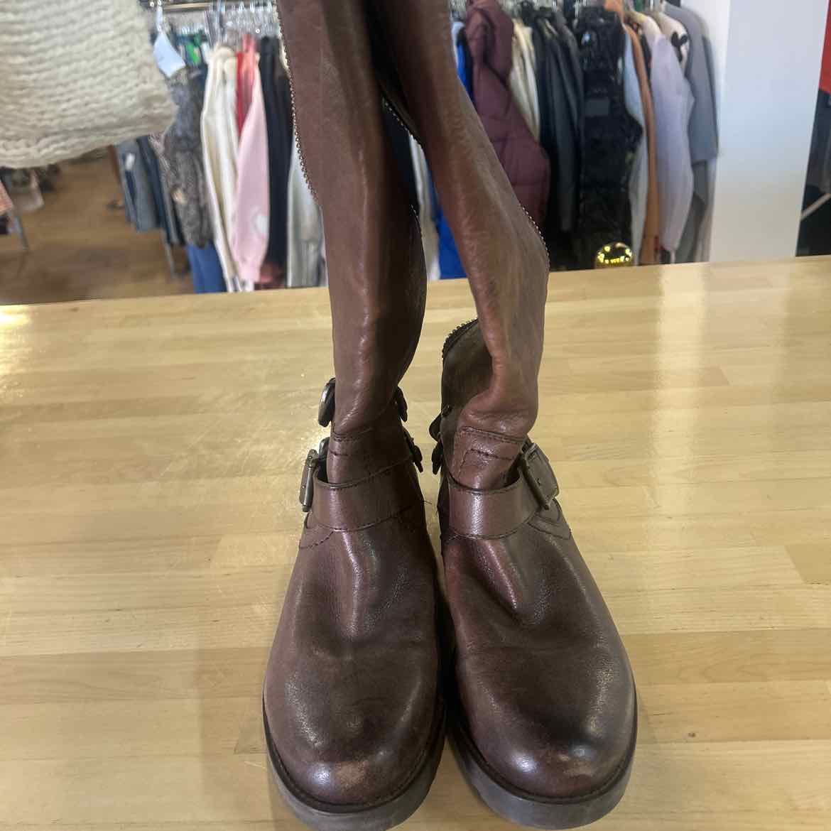 Arturo Chiang Size 7 Brown Leather Preloved Boots