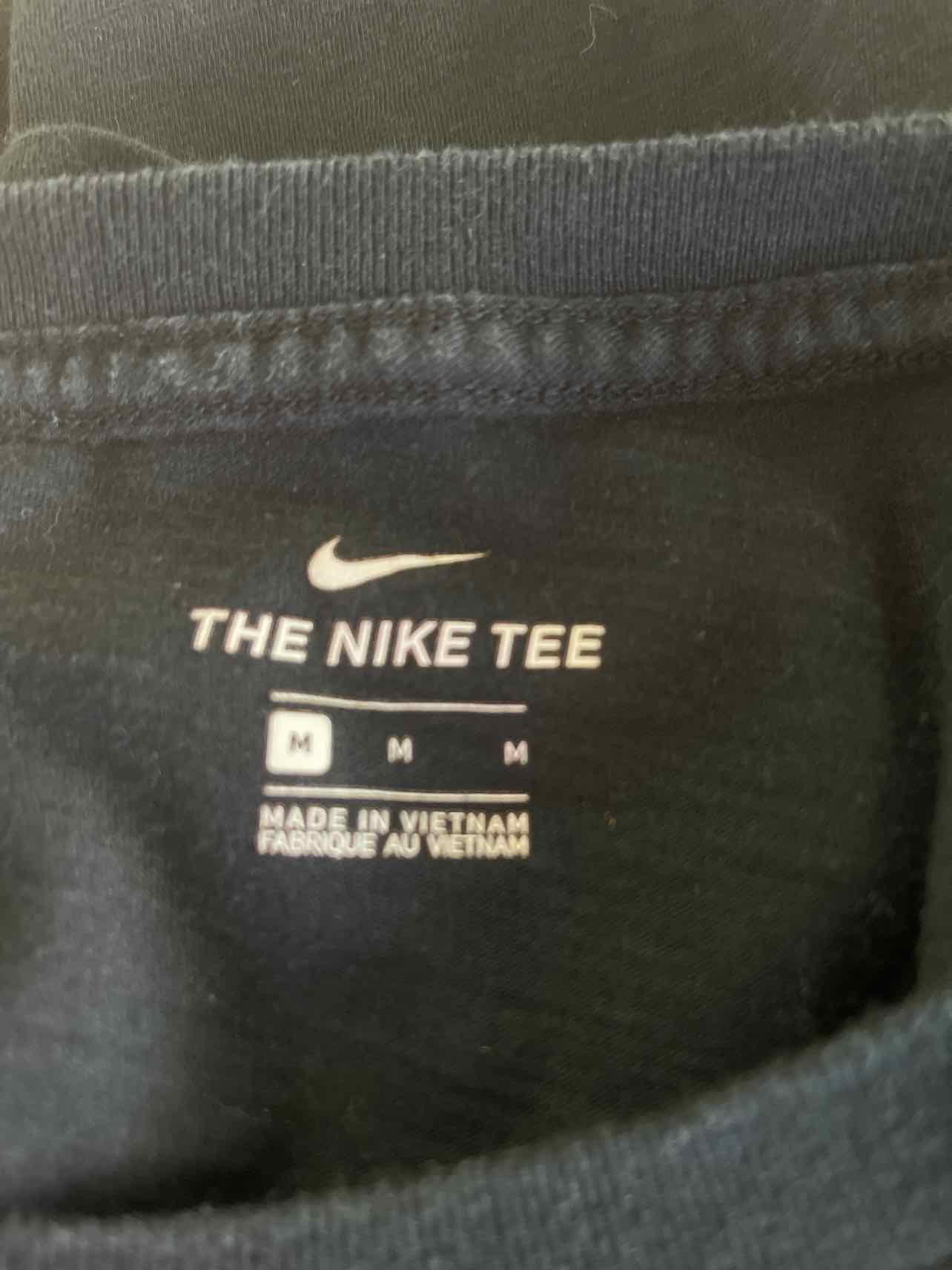Nike Size M Black Preloved T-Shirt SS