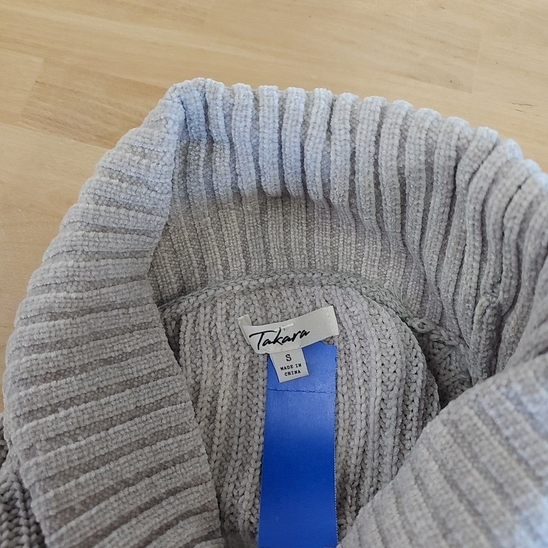 takara Size S Gray Sweater