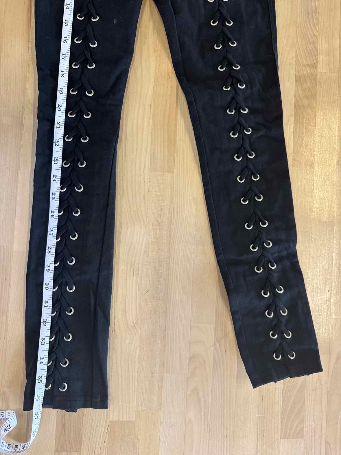 Olivaceous Size S Black Pants