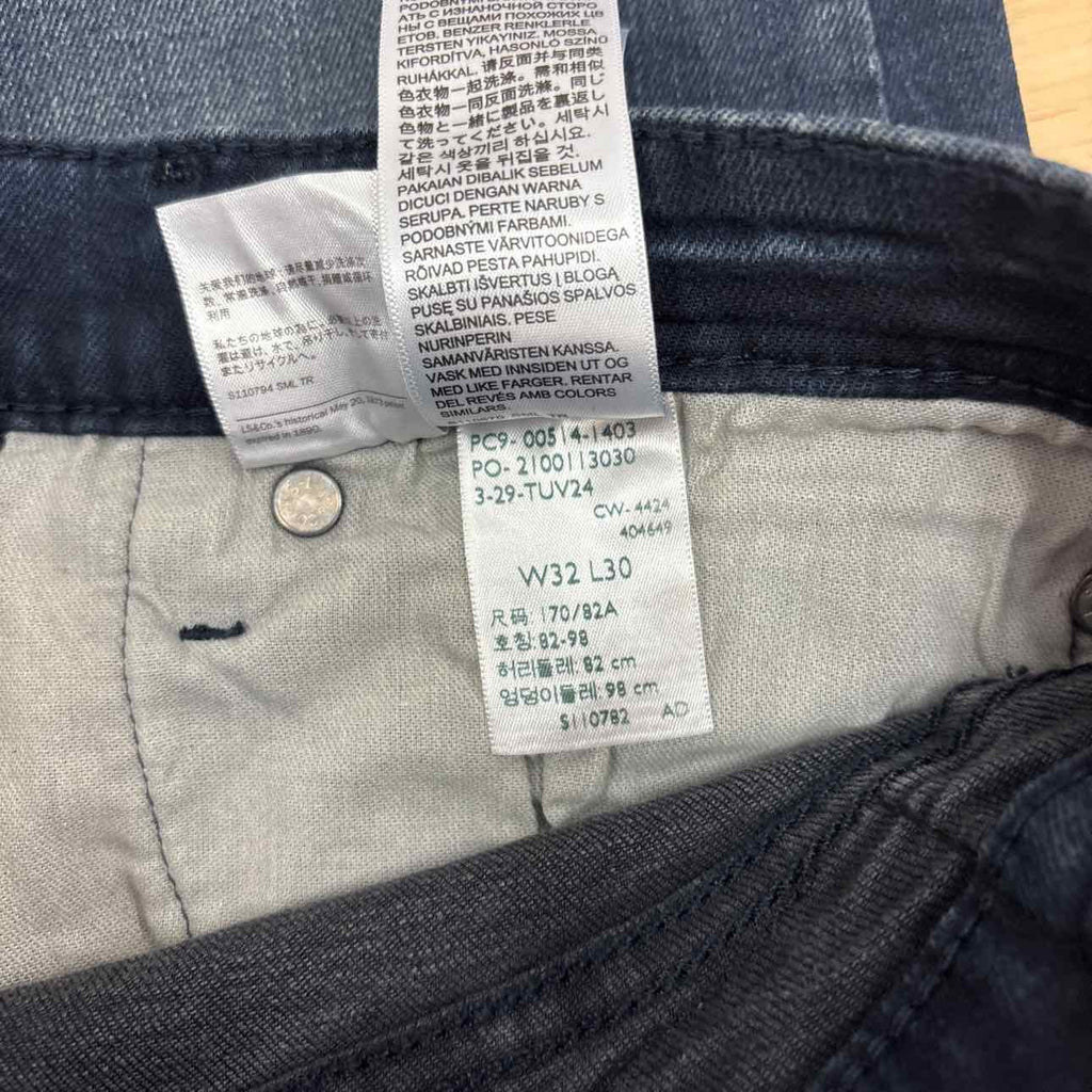 Levi's Size 32x30 Men's Levi'sÂ® 514â„¢ Straight Fit Flex Jeans