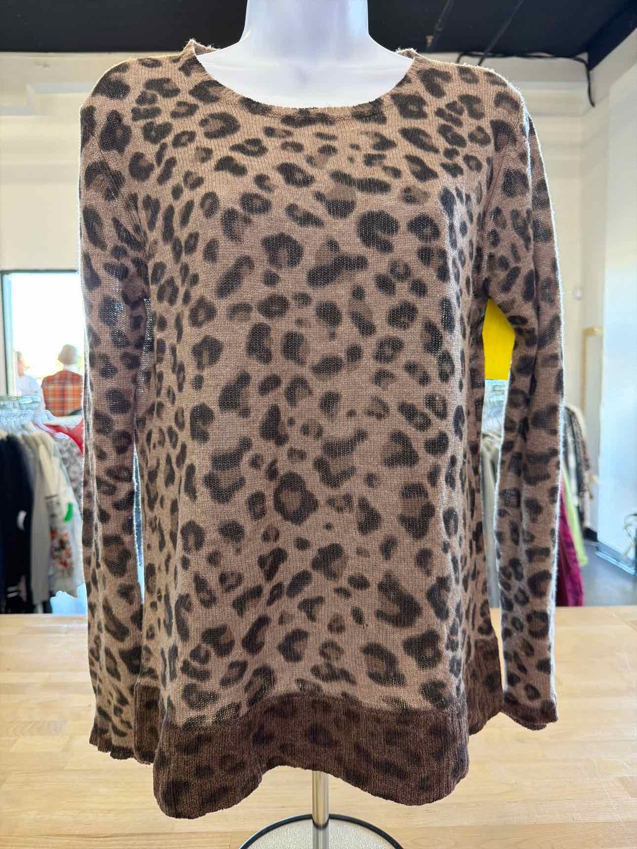 Philosophy Size L Brown Sweater