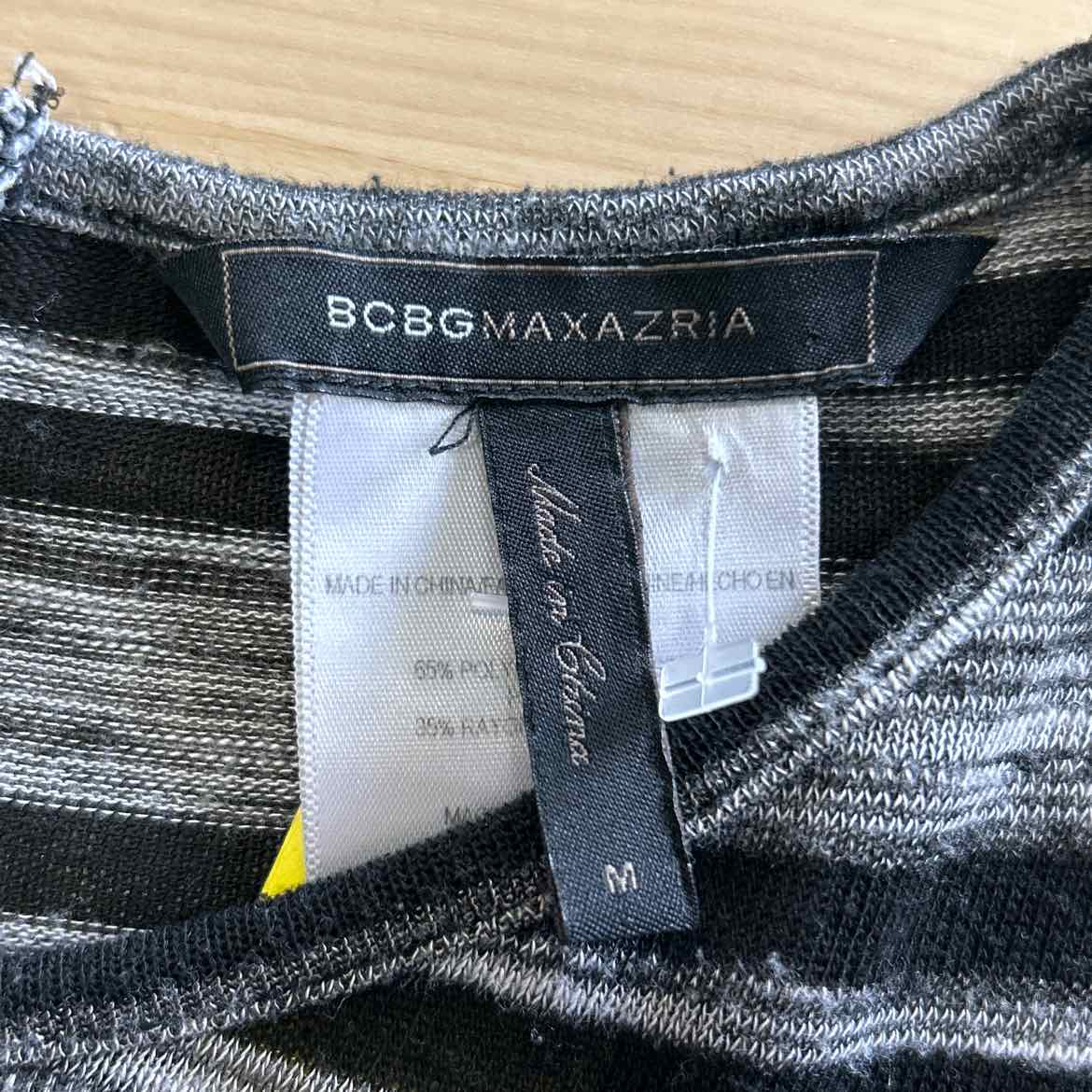 BCBG Size M Gray/Black Long Sleeve