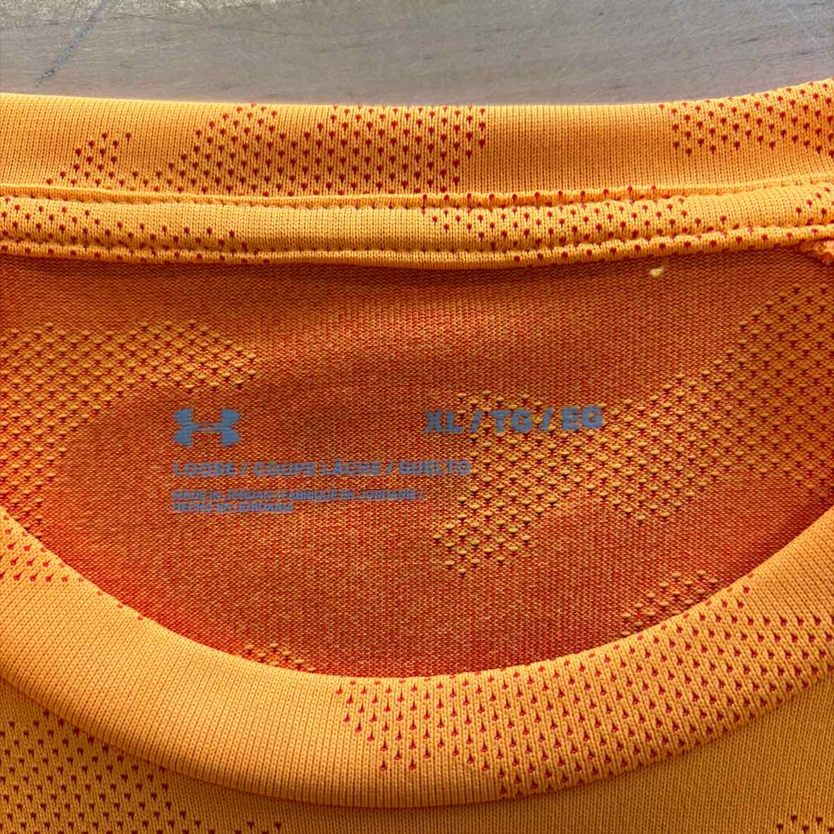 Under Armour Size XL Yellow Preloved MENS T-shirt