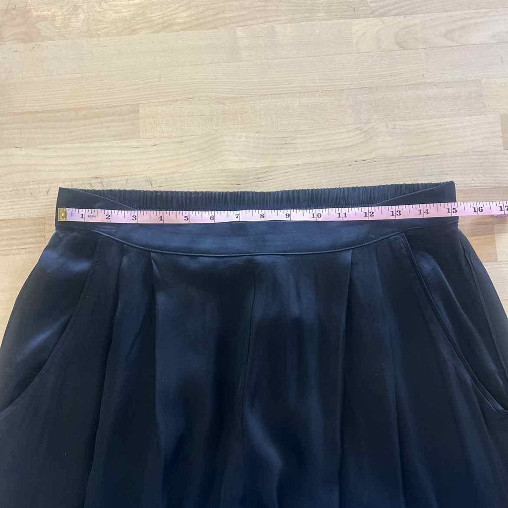 Anthropologie Size M Black viscose Preloved Pants