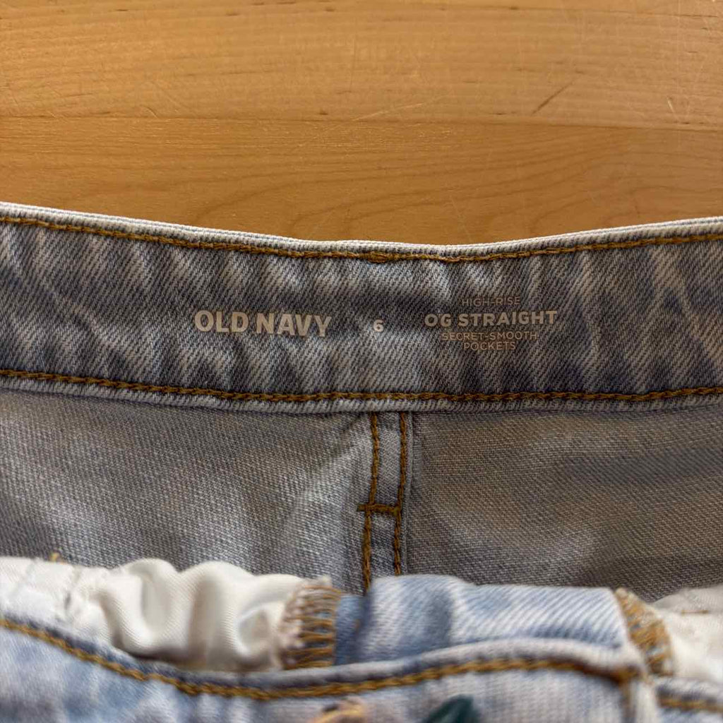 Old Navy Women Size 6 Blue Denim Preloved Shorts