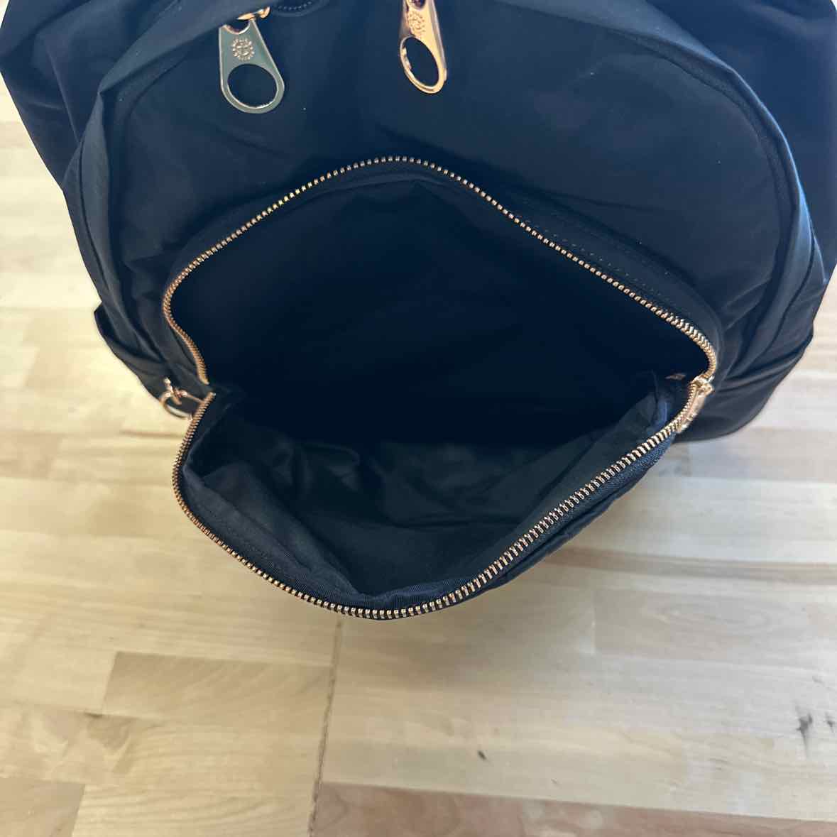 Kipling Delia Medium Convertib Black Rose