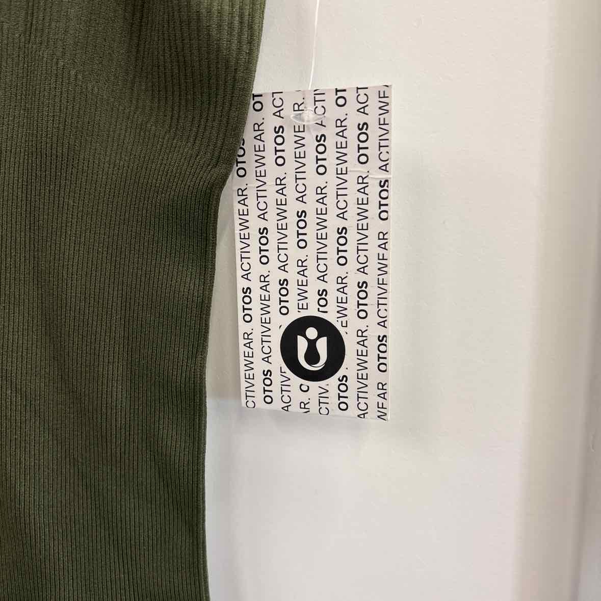 Otos Size L Green Preloved Jumper