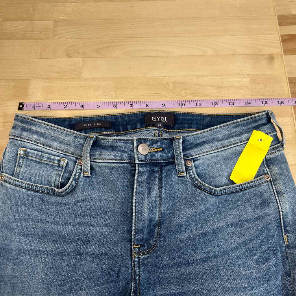 NYDJ Size 6P Blue Denim Preloved Jeans