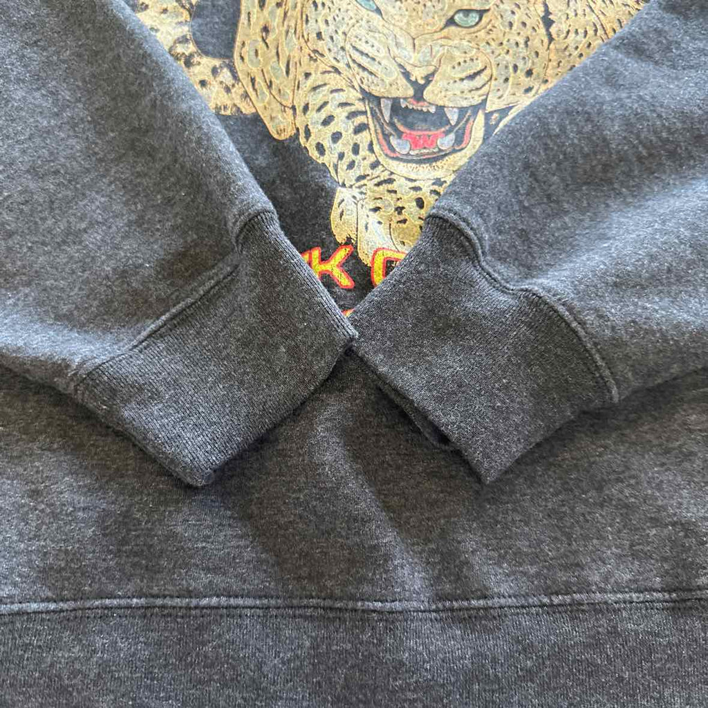 Def Leapord Size XL Gray Sweater