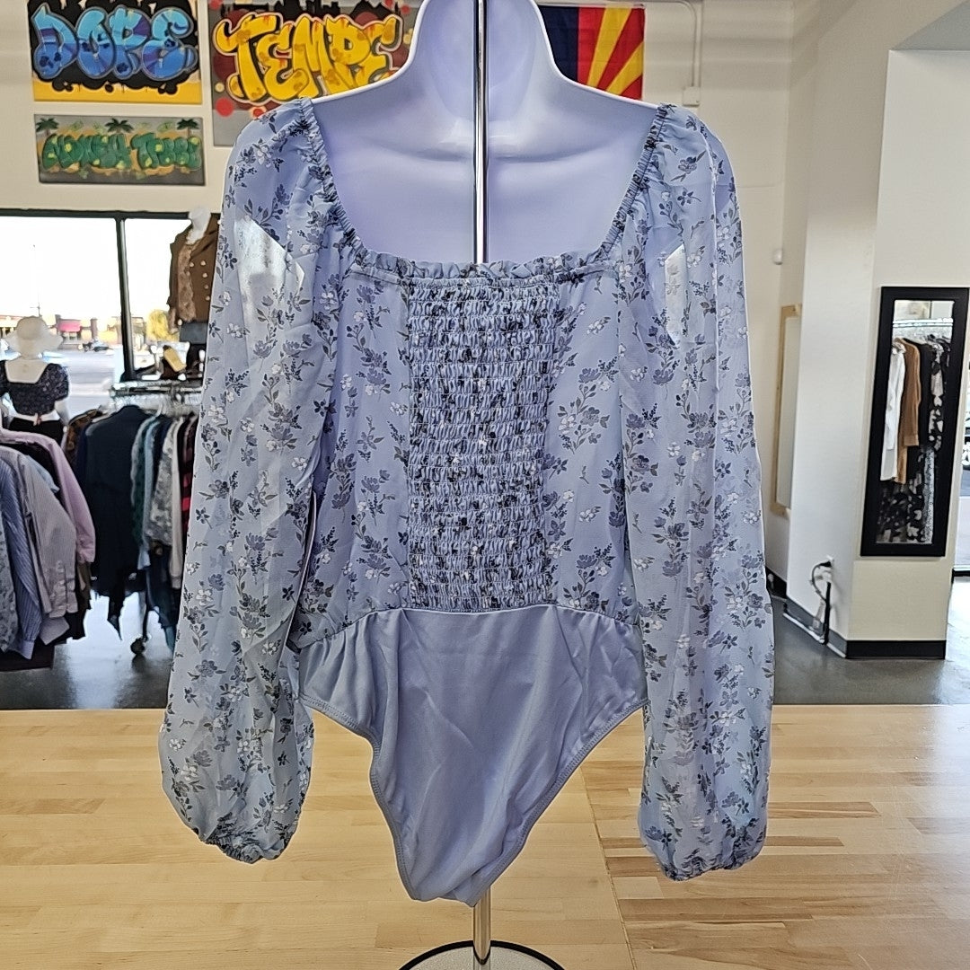 Celebrity pink Size M Blue New Bodysuit