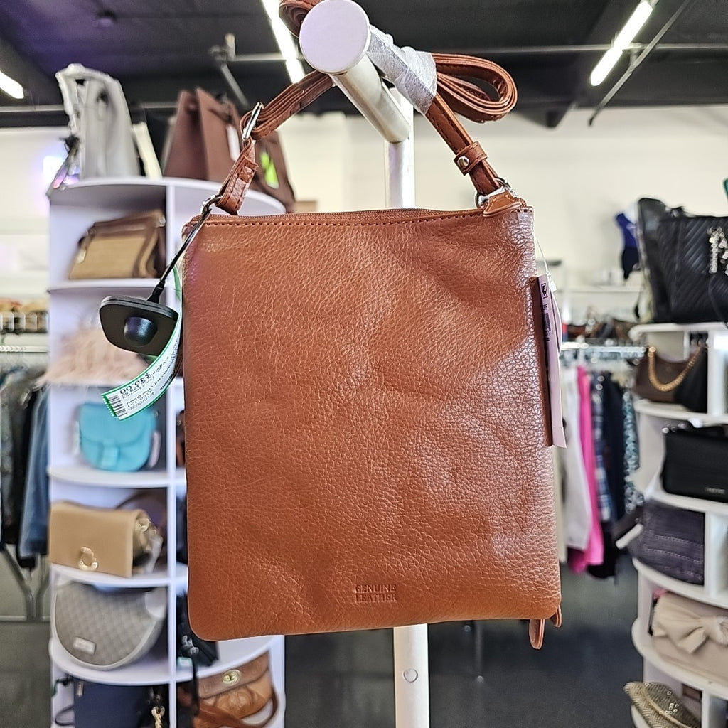 Giani Bernini Triple-Zip Pebble Leather Dasher Crossbody