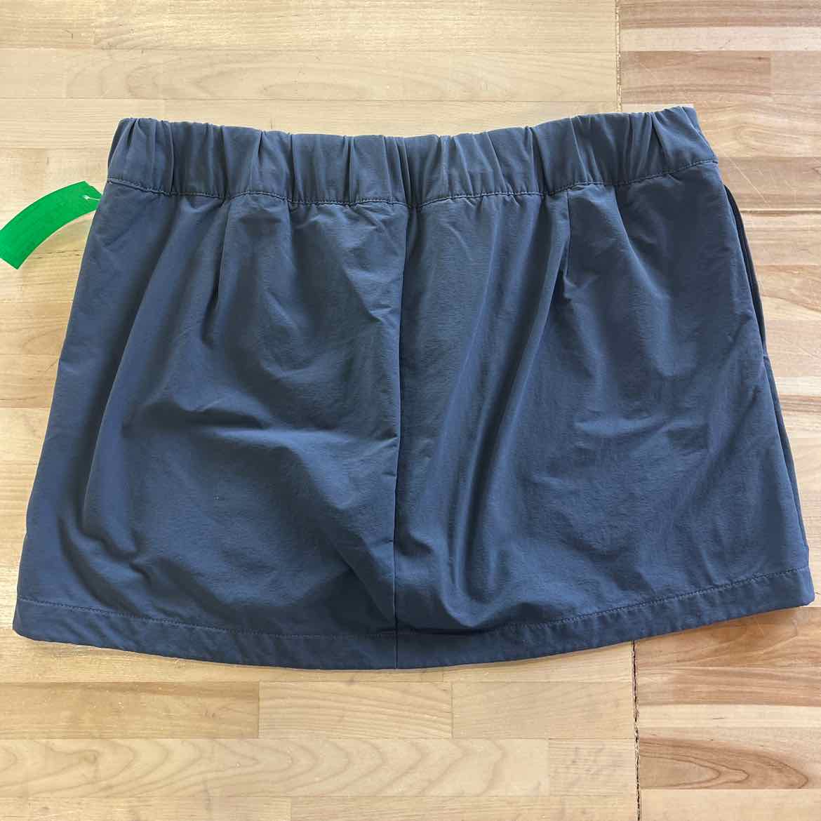 The North Face Women Size M Gray Nylon Preloved Skorts