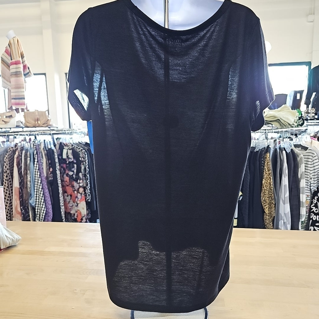 NBA Size L Black T-shirt