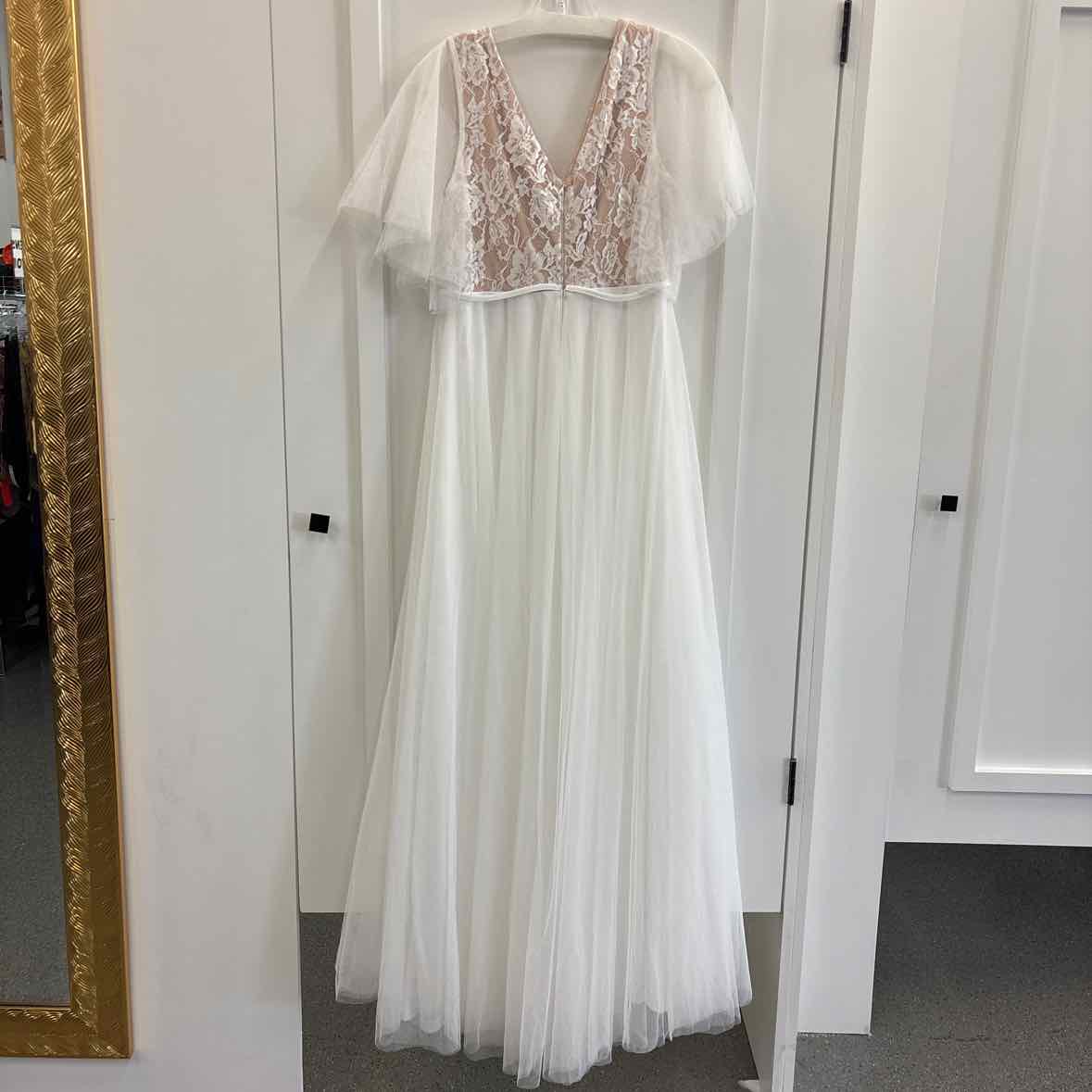 Unit Horse Size M White Dress