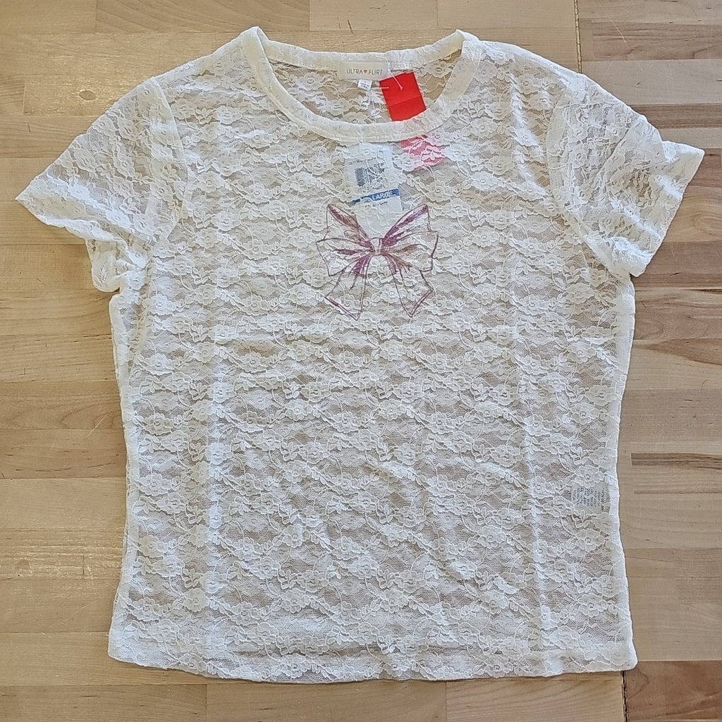 Ultra Flirt Juniors' Graphic Lace Tee - Gardenia