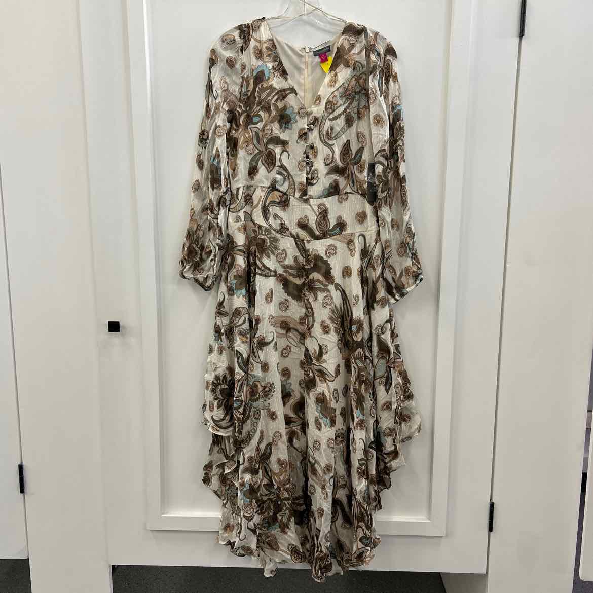 Vince Camuto Size S White Dress