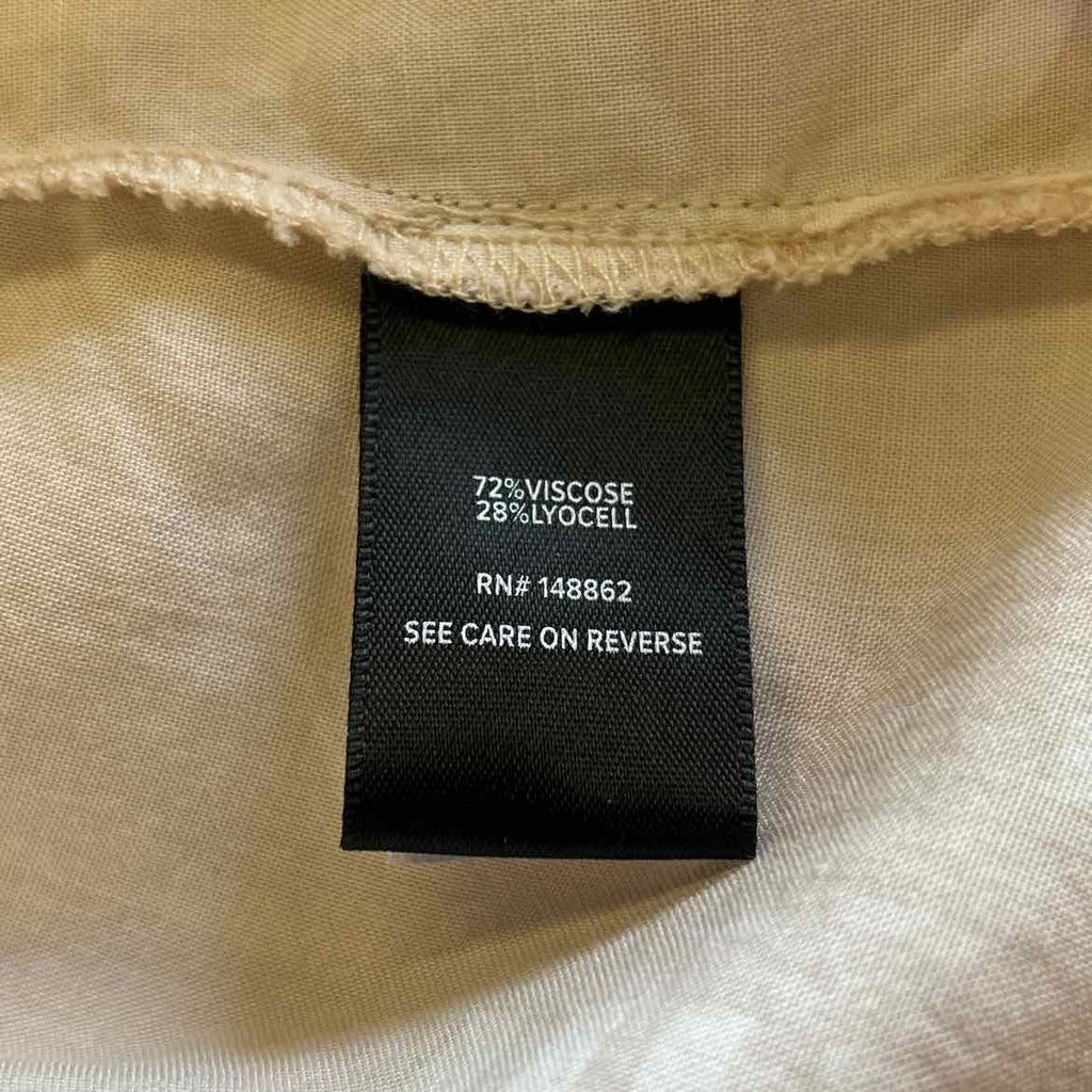 Torrid Size 1X Cream Preloved Blouse LS