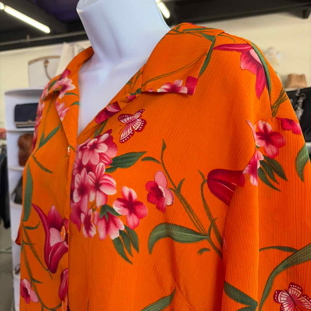 Sag Harbor Size 18 Orange Preloved Button Down SS