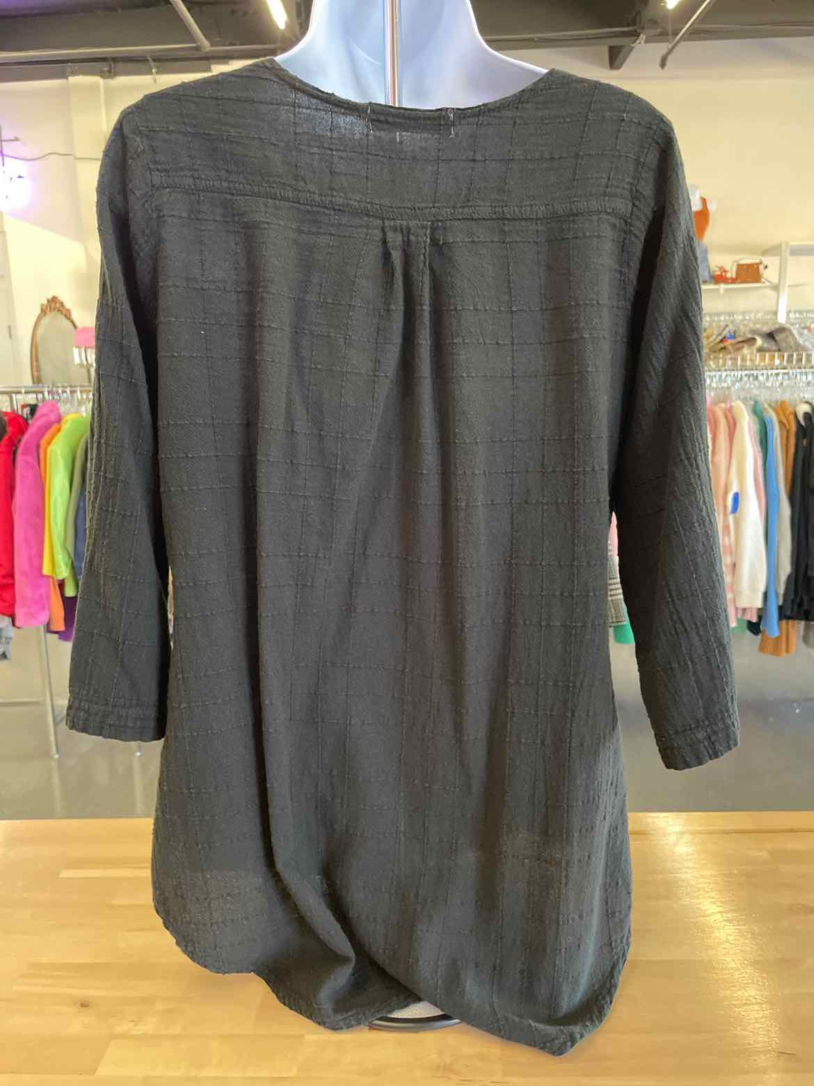 EzzEWear Size S Black Blouse