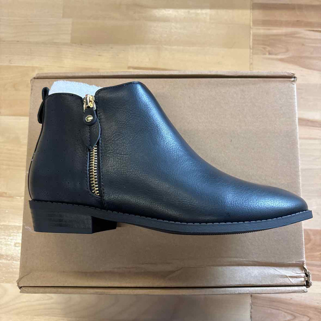 Journee Collection Women's Ellis Bootie