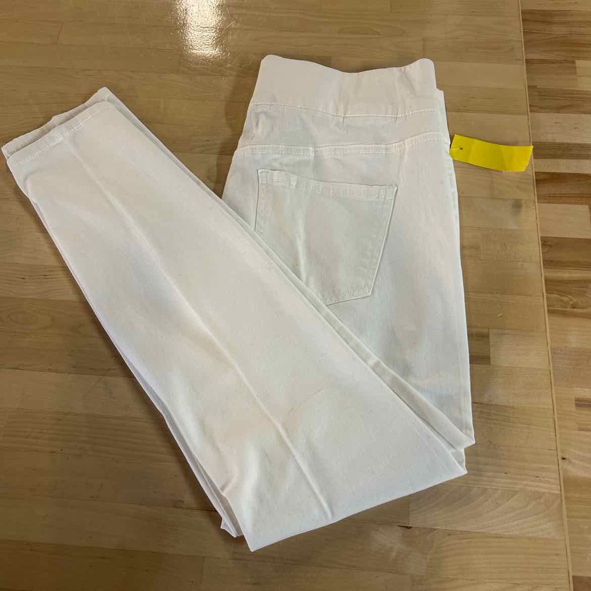 Celebrity Gold Size 10 White Preloved Pants