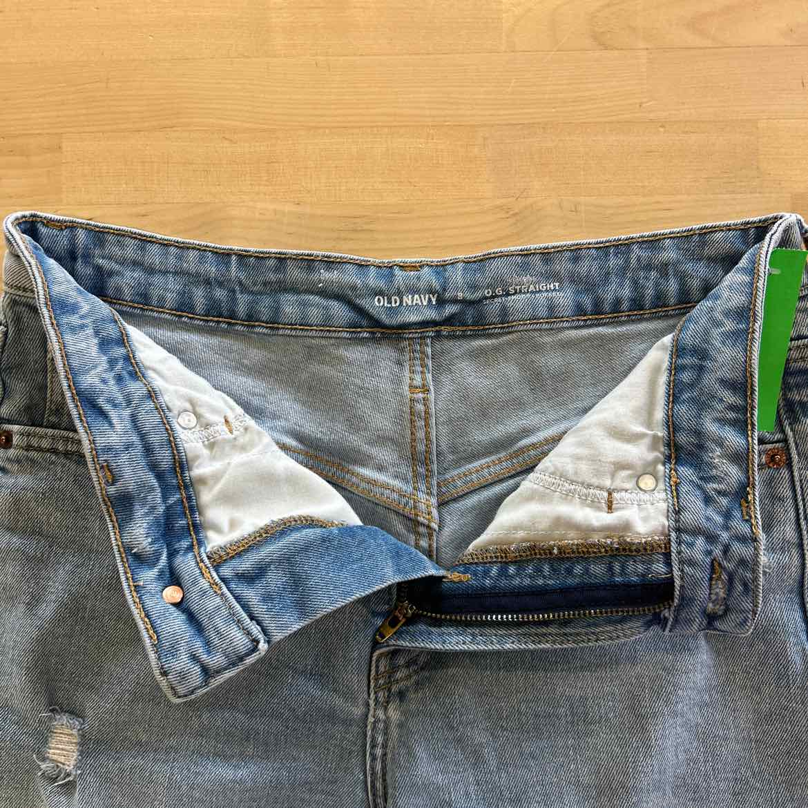 Old Navy Women Size 8 Blue Denim Preloved Shorts