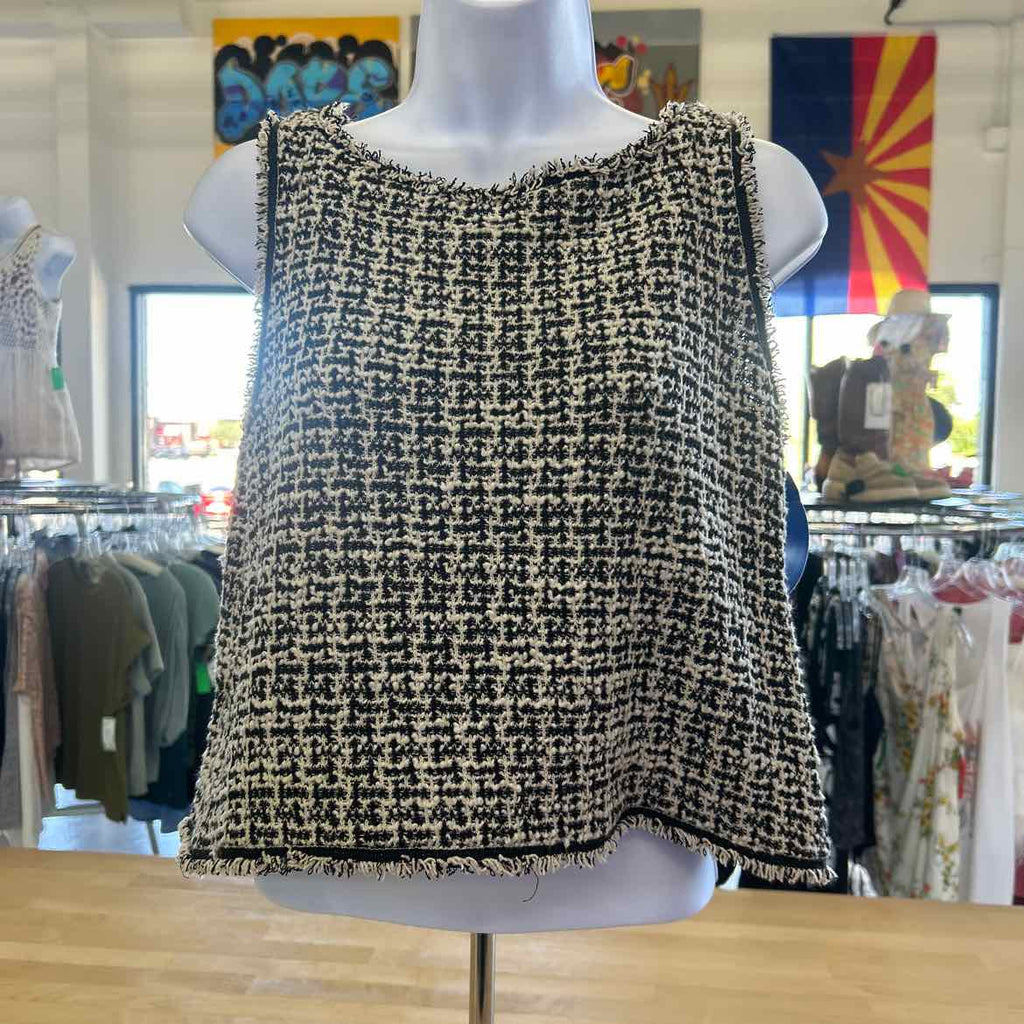 Max Studio Size M Black White Knit Preloved Sleeveless