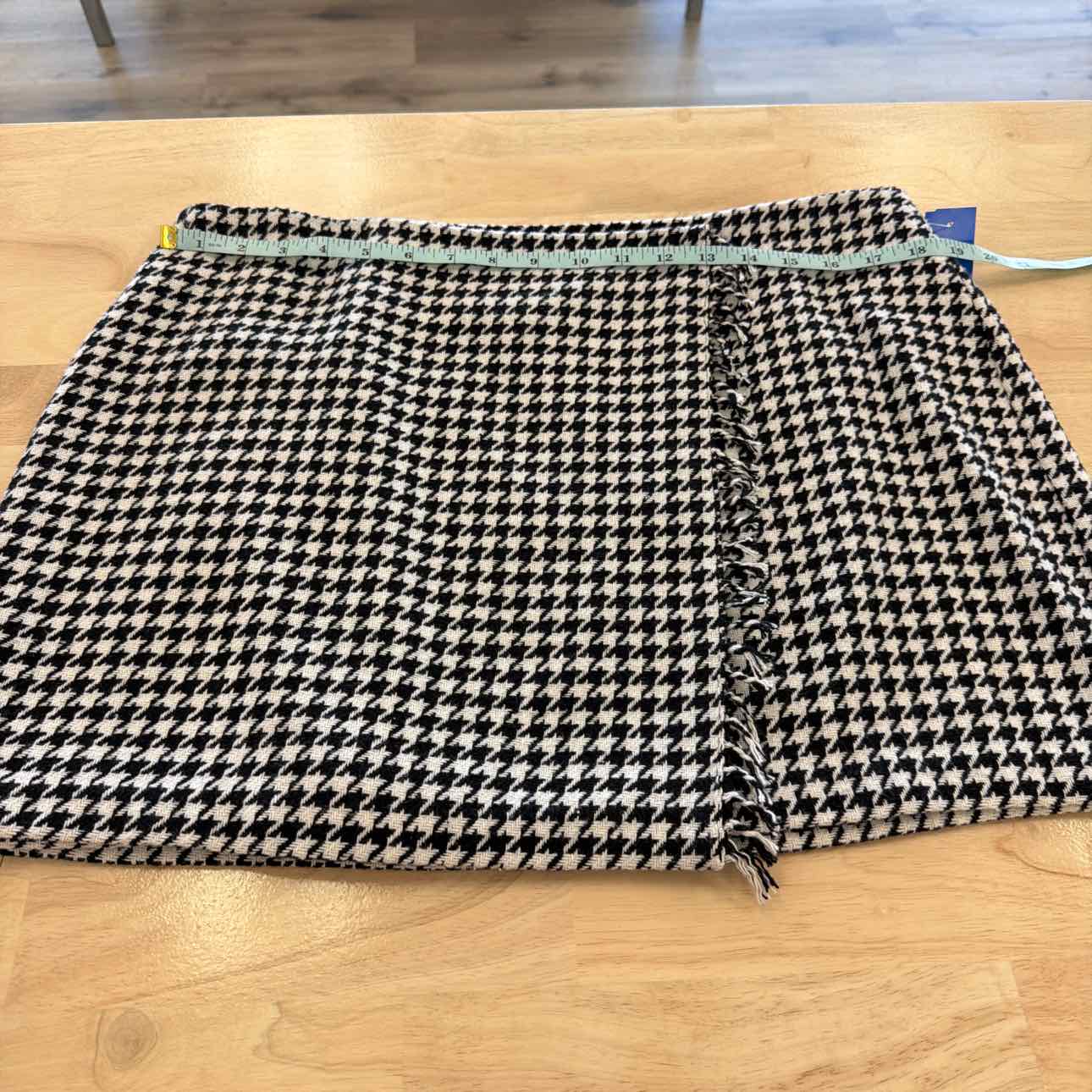 Steve Madden Size XL Leon Black White New Mini Skirt
