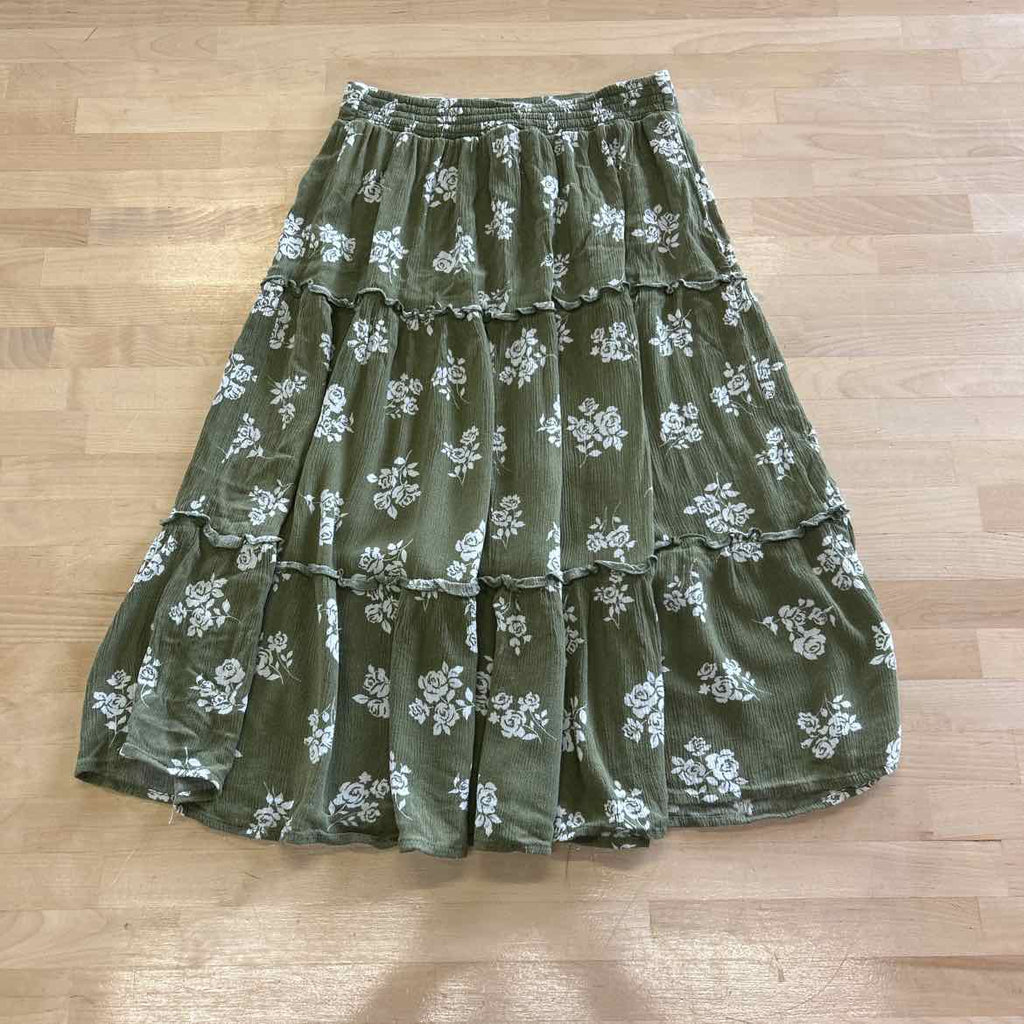 Just Found Size S Green Preloved 2 pc Dress Set