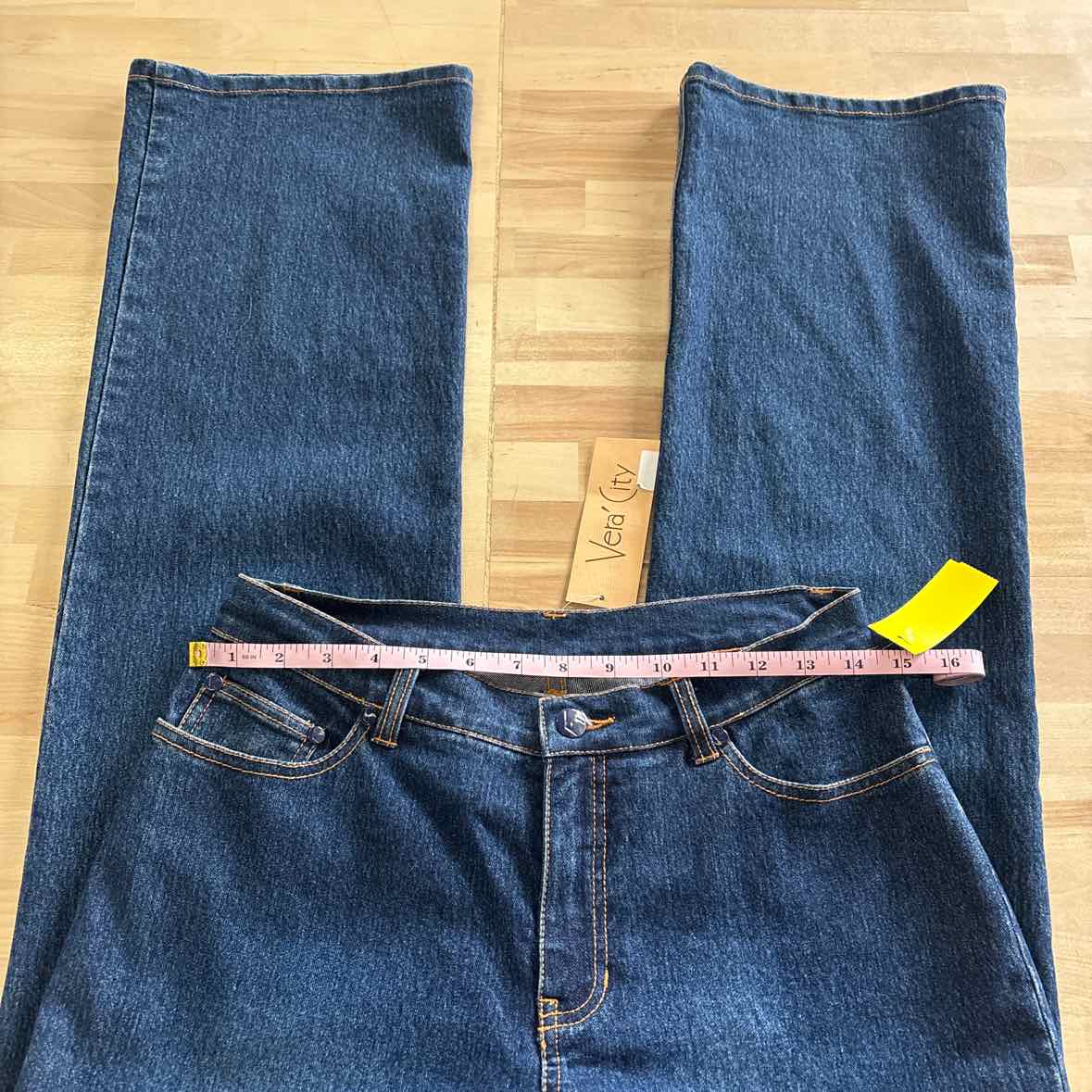 Vera City Size 6 Blue Jeans