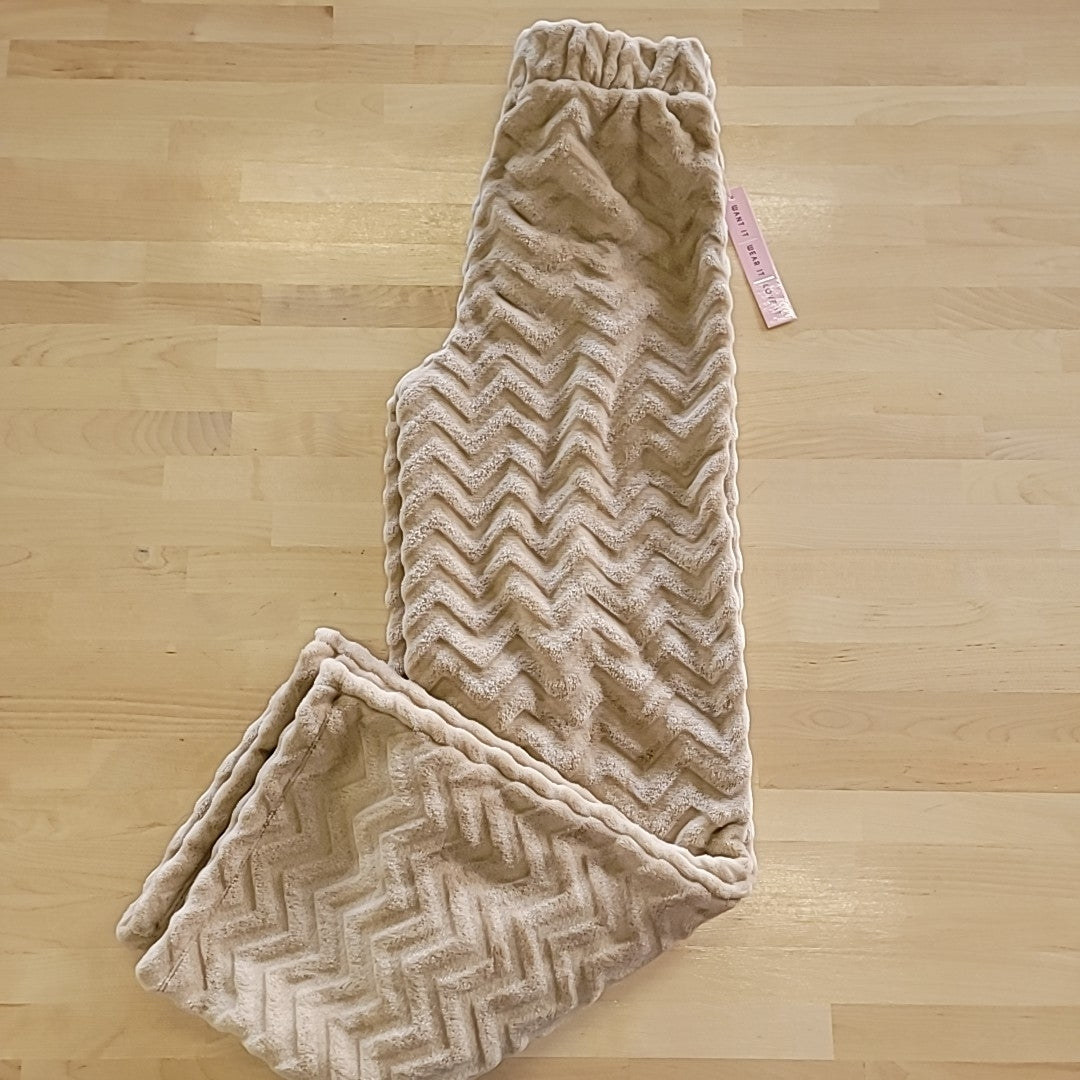 Crave Fame Juniors' Cozy Faux-Fur Wide-Leg Pants - Natural Tan Chevron